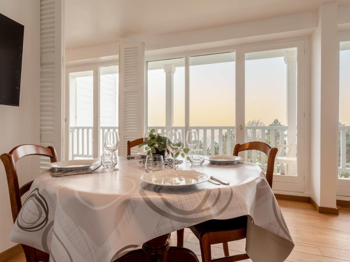 Apartment Le Parc Cordier-6 By Interhome Trouville-sur-Mer Exterior foto